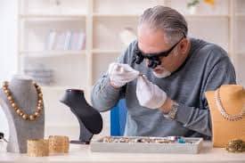  Reparación y Mantenimiento de Joyas 